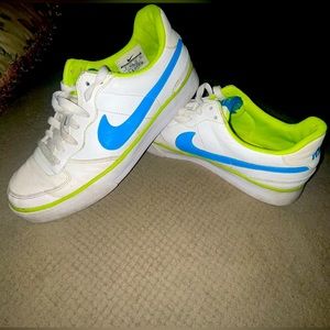 Nike Sweet Ace Womens Size 8.0 White Blue Athletic Shoes Sneakers 407992-108